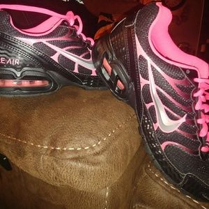 Nike Women's Air Max Torch 4